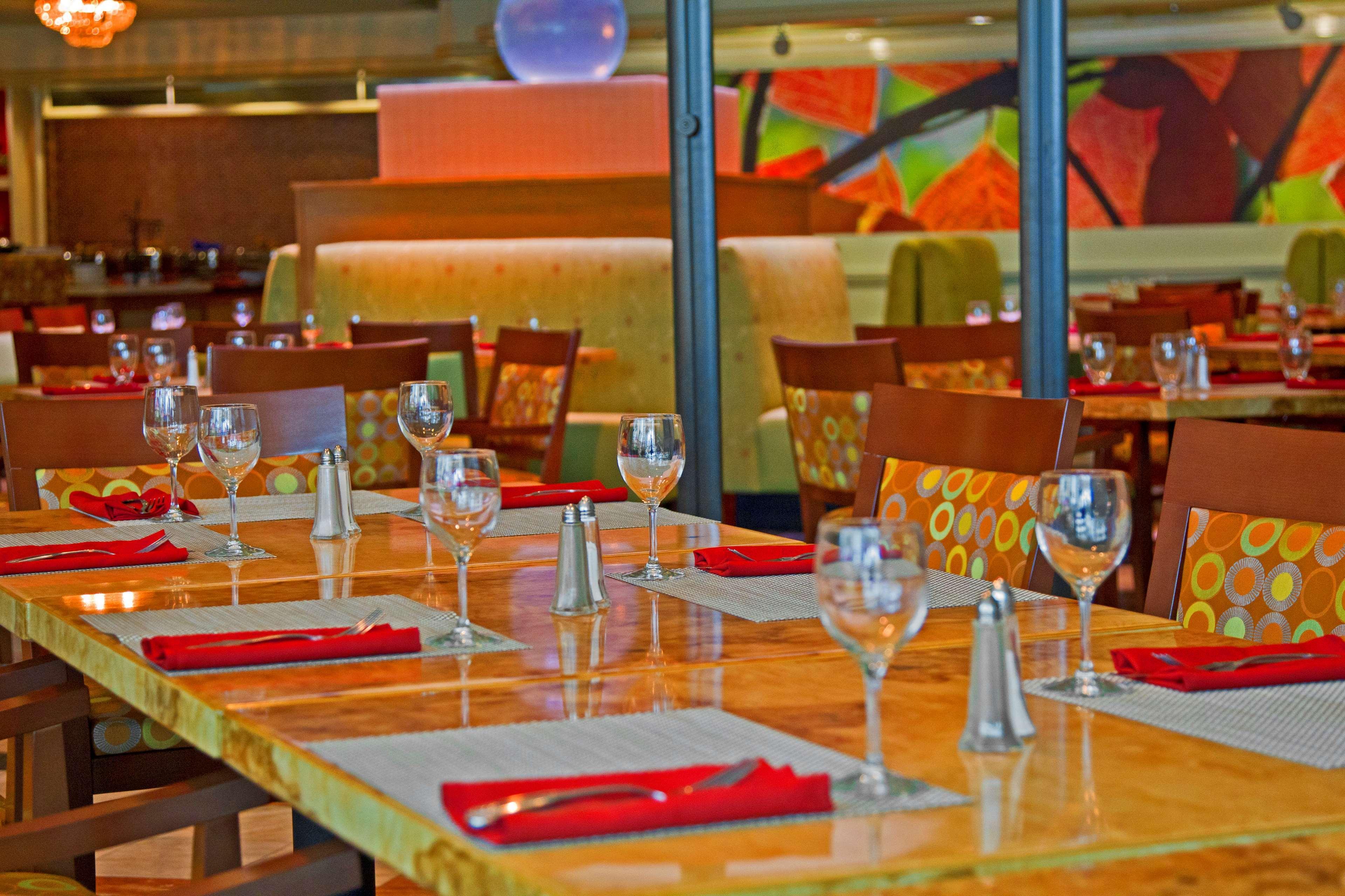 Radisson Hotel Trinidad Port of Spain Ngoại thất bức ảnh